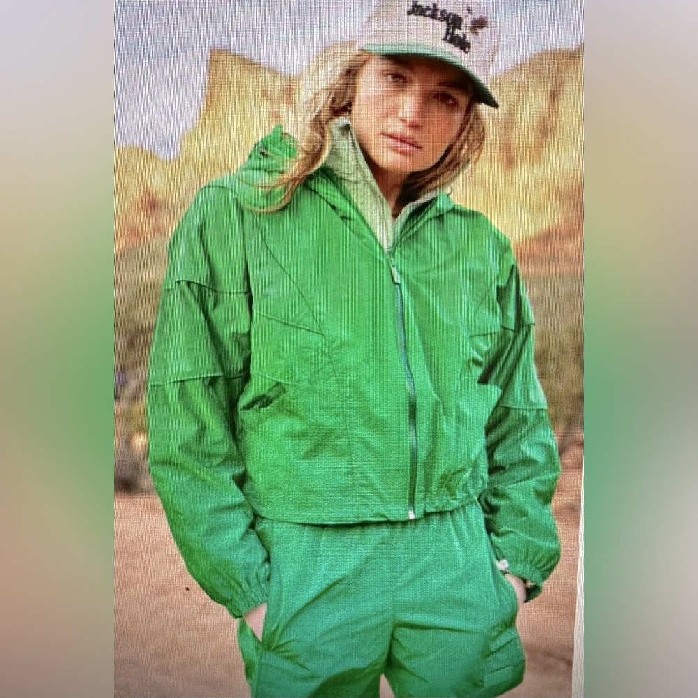 Half days Douglas windbreaker in bright green verdant size 2X NWT